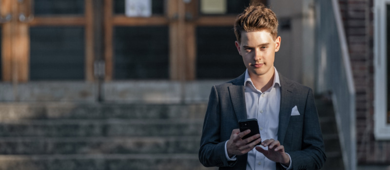 Cyniska affärsmodeller bromsar skolans digitalisering